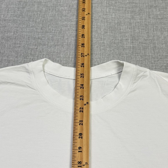 Lululemon Shirt Mens Large White Short Sleeve Crew Neck Pocket Logo Jersey - Picture 4 of 8
